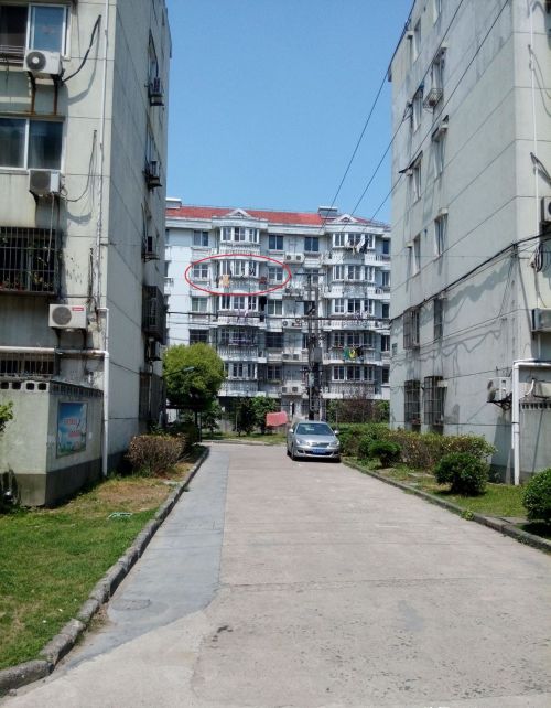 农村忌讳房前屋后有直冲路并非胡扯，路冲房居住隐患大，原因有三