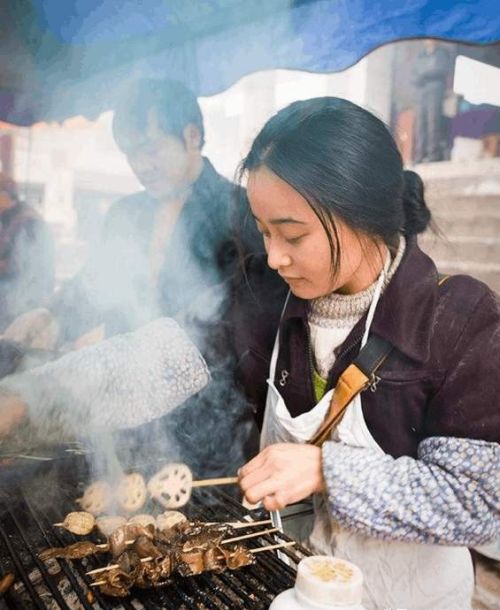 新婚当天不同房而走婚，壮族“不落夫家”农俗，值得当代夫妻借鉴