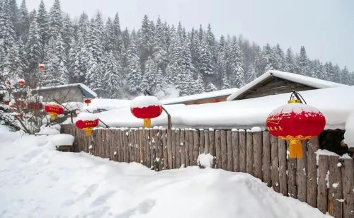 明日七九，雨雪再次来袭，“雪落七九头，九九耕牛歇”，啥预兆？