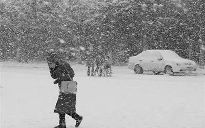 大寒第二天，暴雪范围再次扩大，春节冷不冷？谚语咋说