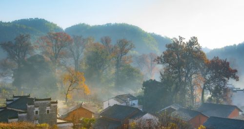 俗语：面对青山出孝子，背朝平岭出贤人，真是如此吗？