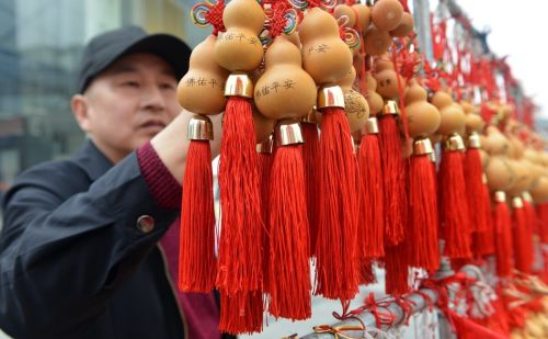 端午节农家有挂葫芦习俗，挂的是真葫芦吗？有什么说法呢？