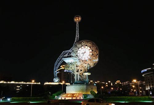 天津海河夜景，真的不比外滩和珠海夜景逊色，来看看就知道了