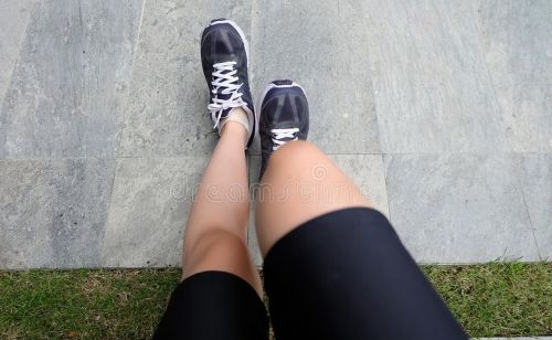 减肥之前，你需要准备一双跑鞋