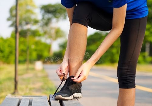减肥之前，你需要准备一双跑鞋
