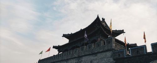 中国哪些城市现在还有保存完好的城墙？