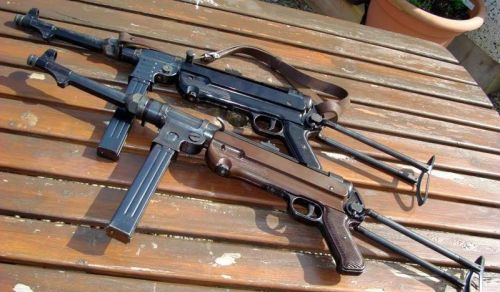 汤姆森、MP-38/40、波波沙这三种冲锋枪如果你要打仗，会选择哪一种？