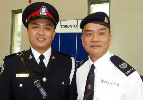 香港警察中的警署警长和一般警长（沙展）有什么分别？