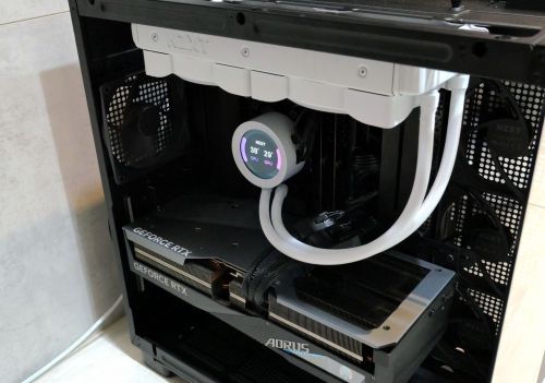 基于锐龙9 7900X 3D+RTX 4080打造客厅的游戏平台，这下舒爽了！