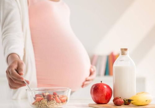 怀孕期间吃什么会让孩子既聪明又皮肤好？