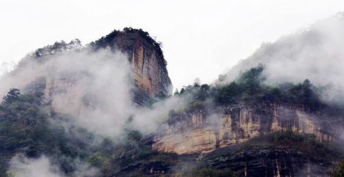 各个省份推荐三个必去景点，朋友们推荐哪些呢？