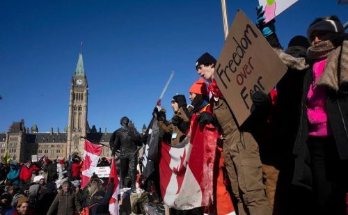 一觉醒来，半个加拿大瘫痪了，加拿大为什么罢工？