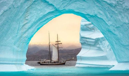 南北极的巨型冰山有多大？