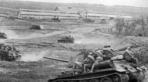 二战时期，德国如果在击败法国后不发动巴巴罗萨战役与苏联开战，能否改变战争走向？