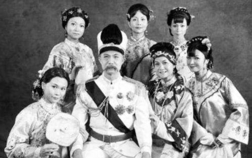 袁世凯一生有妻妾十人，袁去世后为何不得宠的朝鲜公主要为其殉情？