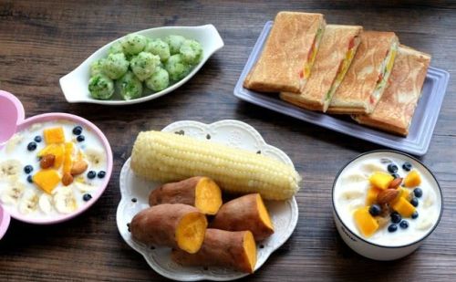 糖尿病早饭，一碗紫菜汤，二只鸡蛋，一个肉包子，可以吗？