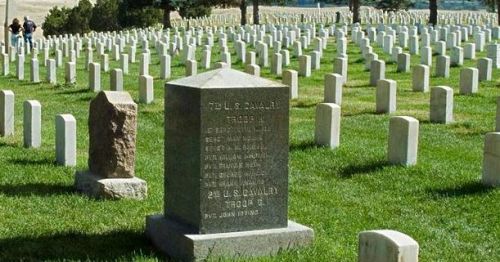 历史上中国死了那么多人都土葬，为什么没感觉有那么多坟墓？