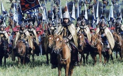 清初连年用兵，国库空虚，而以往每次都趁虚而入的蒙古人为什么没有南下入侵清朝？
