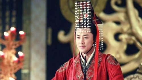 你认为中国历史上配得上“千古一帝”称号，是哪位君主或者皇帝？