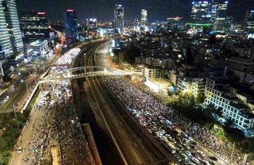 63万！以色列刷新历史的抗议人数，内塔尼亚胡将何去何从？