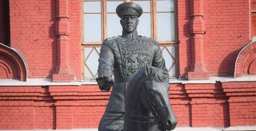 俄罗斯人最崇拜的民族英雄是谁？有什么历史依据？