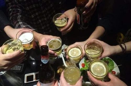 论酒量，是东北人能喝，还是西北人能喝？