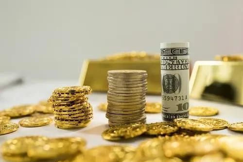 储存在美国的黄金有多少吨？