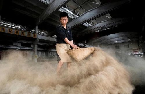 茅台镇的那些低价酱香酒是粮食酒吗？