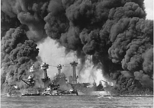二战时期，日本偷袭珍珠港让美国人损失惨重，为什么不直接占领瓦胡岛？