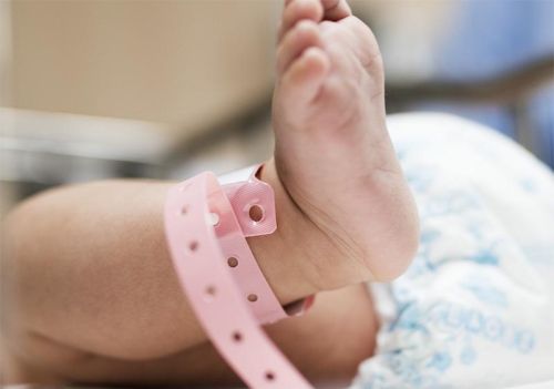 怎么样可以防止刚出生的婴儿被护士抱错？