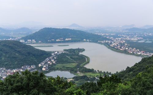 从青岛到普陀山游览，沿途的景点应该怎么走？