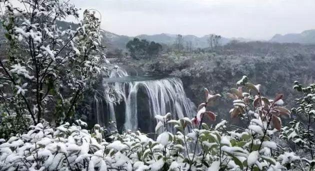 贵州梵净山的冬天雪景（初雪来临梵净山下雪了）(13)