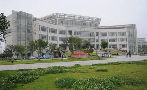 位于武汉的中南财经政法大学怎么样?