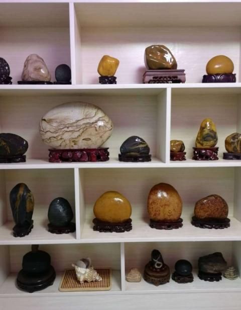 对于一个家庭来说，收藏多少块奇石最合适？