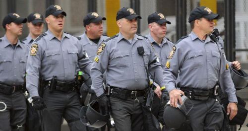 为什么感觉美国的警察都特别胖？