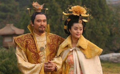 有人说唐朝的衰落，起始于唐玄宗娶杨玉环，你怎么看？