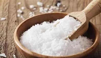 古代百姓买不起食盐，那他们烧菜用什么代替？