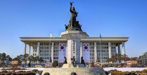 为了挽留驻韩美军，韩国人蒙受多少屈辱？