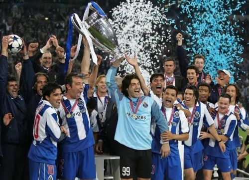 2004年欧冠发生了什么？为什么冠军居然是葡萄牙波尔图队？