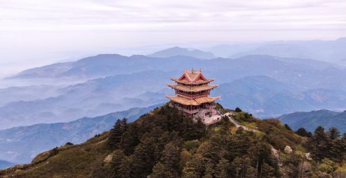 全国最值得去的十大旅游景点是哪里？