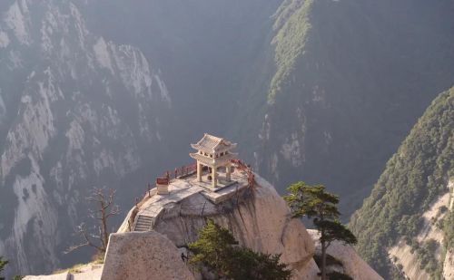 黄山、泰山、华山，哪个山最值得去？