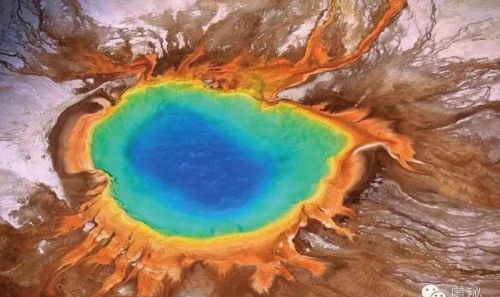 全世界都担心“黄石火山”复活，若爆发，人类还能生存吗？