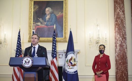 美国为什么把外交部长称为国务卿？