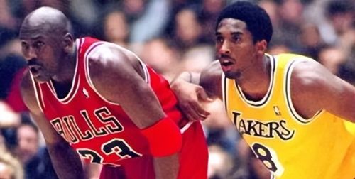 如果92年的梦之队和08年的梦之队按NBA的规则打一场比赛，谁更厉害？