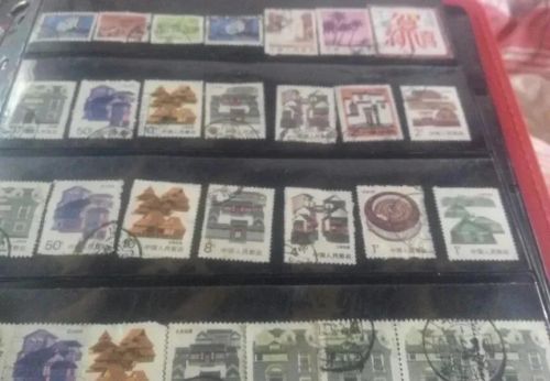 小时候收藏的邮票现在还有价值吗？