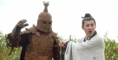 《雪中悍刀行》中徐骁武力平平，为什么那么多高手为他卖命？