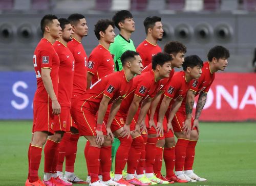 撤销国足，用俱乐部冠军队代表国家参赛，能否有助中国足球？