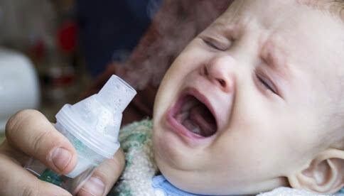 孩子轻度肺炎，一送到医院就输液，仅仅吃药无法康复吗？