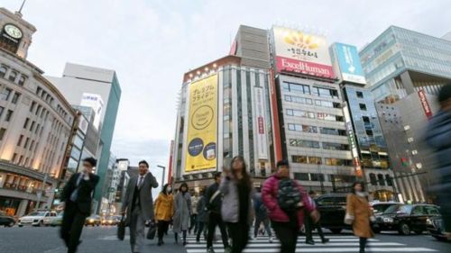 上世纪日本房价暴跌，上万人自尽，但日本却悟出一沿用至今的道理