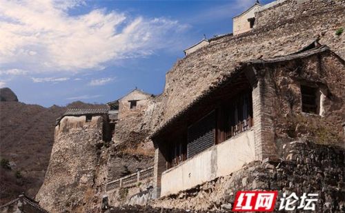 北京西郊藏着一座“小布达拉宫”，难念的村名竟是最美古村落